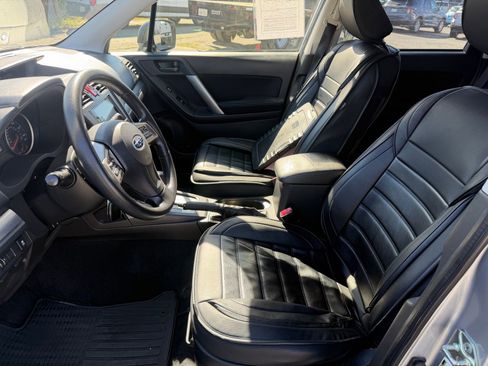 Used 2014 Subaru Forester 2.5i image 10