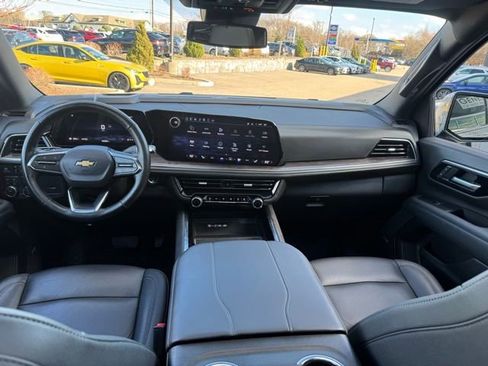 Used 2025 Chevrolet Tahoe LT w/ Comfort Package image 40