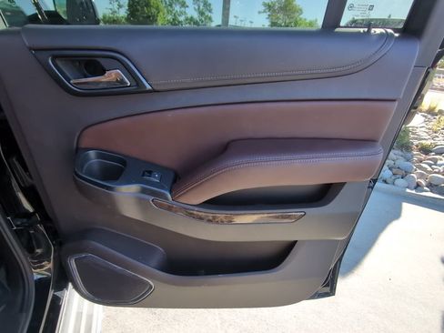 Used 2015 Chevrolet Suburban LTZ AWD/4WD image 29