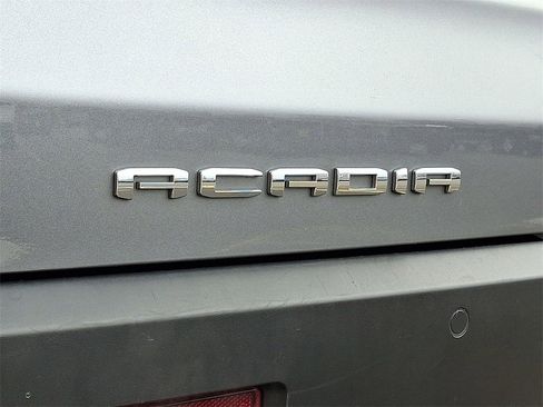 Used 2022 GMC Acadia SLE w/ Driver Convenience Package image 31