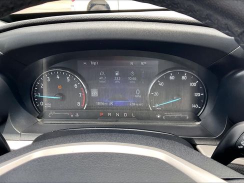 Used 2021 Ford Explorer XLT w/ Equipment Group 202A AWD/4WD image 25