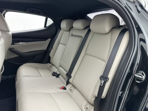 Used 2019 MAZDA MAZDA3 Hatchback w/ Preferred Package image 38