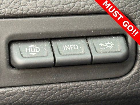 Used 2022 GMC Yukon Denali w/ Advanced Technology Package image 40