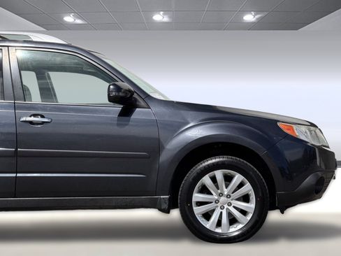 Used 2012 Subaru Forester 2.5X Touring AWD/4WD image 33