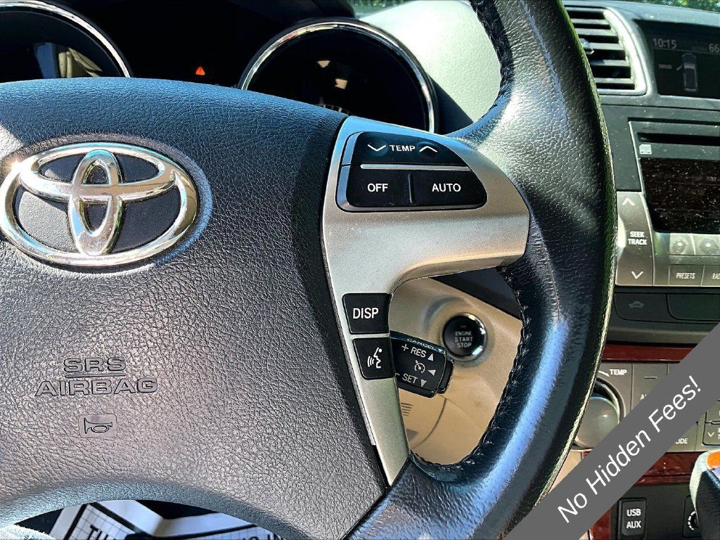 Used 2011 Toyota Highlander Limited w/ Tow Pkg AWD/4WD image 15