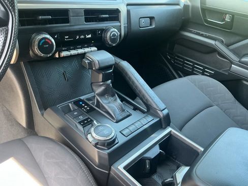 Certified 2024 Toyota Tacoma SR5 AWD/4WD image 13