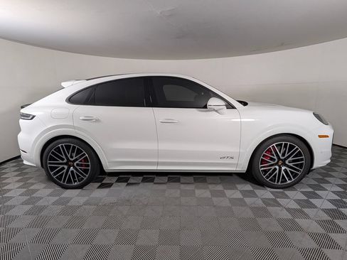 Certified 2025 Porsche Cayenne GTS AWD/4WD image 8