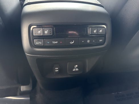 Used 2022 Hyundai Palisade Calligraphy image 30