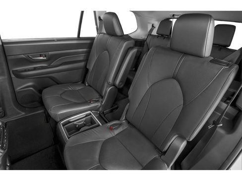 New 2025 Toyota Grand Highlander FWD image 23