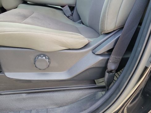 Used 2022 Ford F350 XL w/ Power Equipment Group image 9