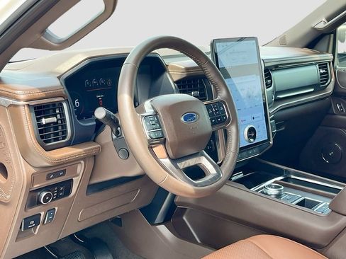 Used 2024 Ford Expedition King Ranch RWD image 9