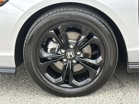 Certified 2025 Honda Accord SE image 18