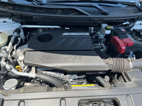 Used 2025 Nissan Rogue SV FWD image 34