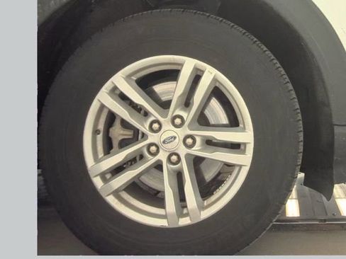 Used 2023 Ford Explorer XLT w/ Equipment Group 202A image 19