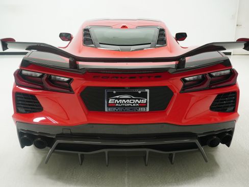 Used 2020 Chevrolet Corvette Stingray Premium Cpe w/ 3LT Preferred Equipment Group RWD image 5