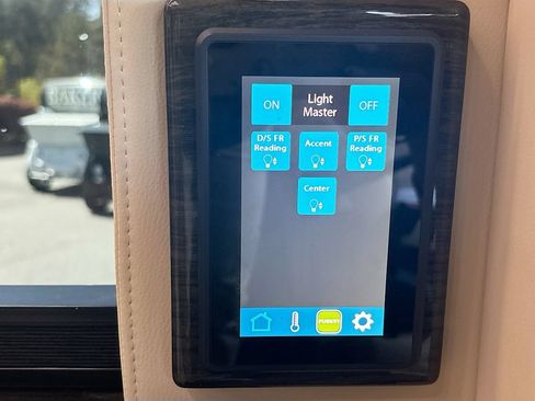 Used 2022 Mercedes-Benz Sprinter 2500 image 32