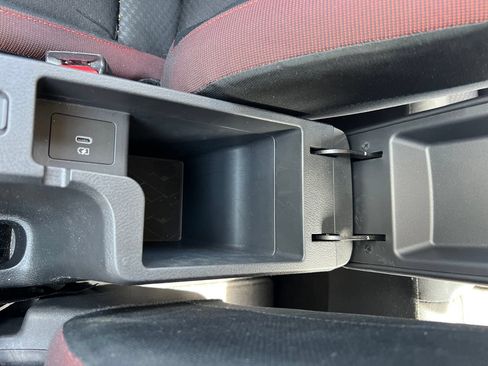 Used 2025 Nissan Versa SR w/ Trunk Package FWD image 24