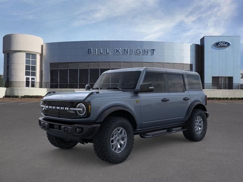 New 2025 Ford Bronco Badlands AWD/4WD image 2