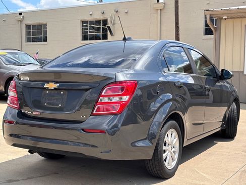 Used 2017 Chevrolet Sonic LT w/ Convenience Package image 5