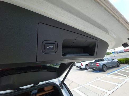 Used 2023 Cadillac XT5 Premium Luxury w/ Technology Package image 28