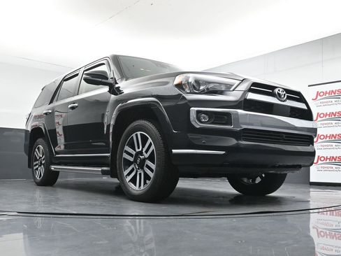 Used 2024 Toyota 4Runner Limited AWD/4WD image 29