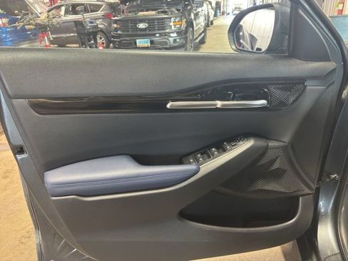 Used 2024 Kia Seltos S AWD/4WD image 23
