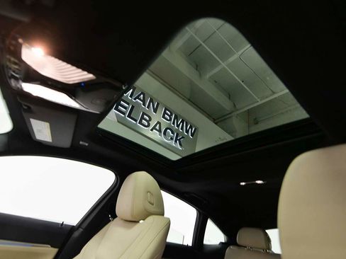 Used 2025 BMW i4 eDrive40 w/ Parking Assistance Package image 7