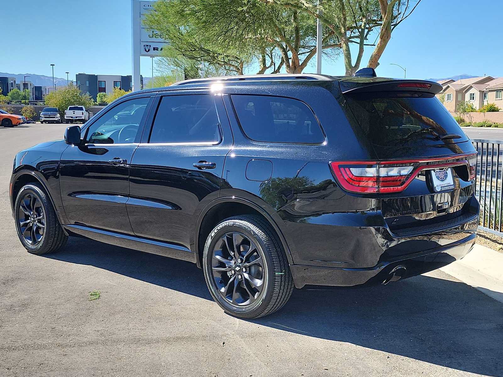 Used 2025 Dodge Durango GT w/ Blacktop Package AWD/4WD image 6