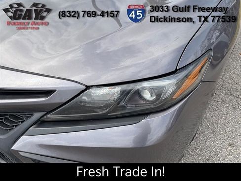Used 2021 Toyota Camry SE image 5