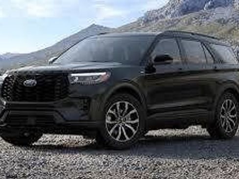 Used 2025 Ford Explorer ST-Line image 8