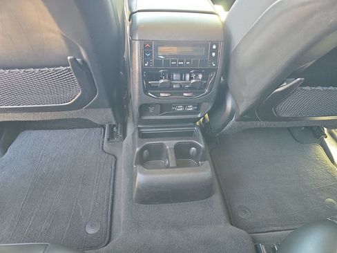 Used 2021 Jeep Grand Cherokee L Limited AWD/4WD image 28