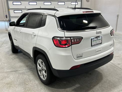 New 2025 Jeep Compass Latitude w/ Convenience Group image 4