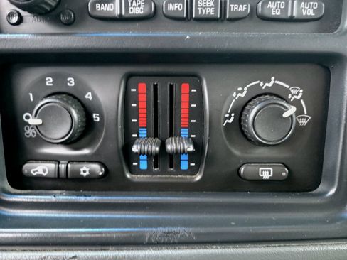 Used 2003 GMC Sierra 2500 SLE AWD/4WD image 15