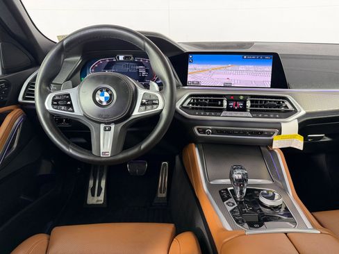 Used 2022 BMW X6 xDrive40i w/ Executive Package image 32