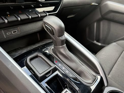 Used 2024 Chevrolet Colorado W/T image 20