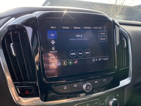 Used 2024 Chevrolet Traverse High Country w/ LPO, Floor Liner Package image 39