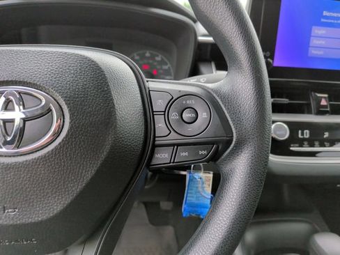 Used 2025 Toyota Corolla LE FWD image 19