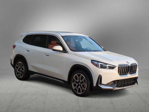New 2026 BMW X1 xDrive28i w/ Technology Package image 2