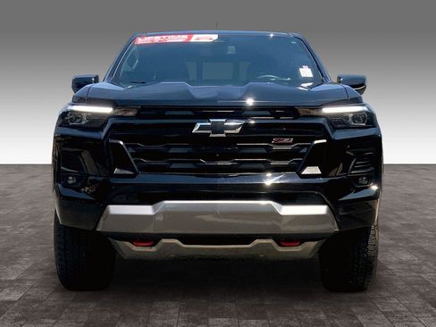 Used 2024 Chevrolet Colorado Z71 w/ Z71 Convenience Package 2 AWD/4WD image 2
