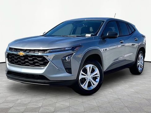 New 2026 Chevrolet Trax LS FWD image 3