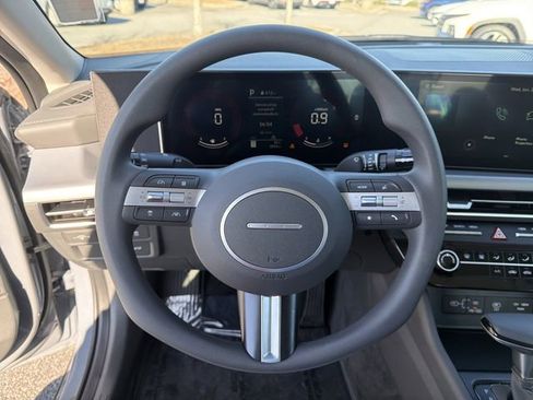 Certified 2025 Hyundai Sonata SE image 23