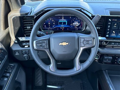 Certified 2025 Chevrolet Silverado 2500 High Country w/ Technology Package image 30