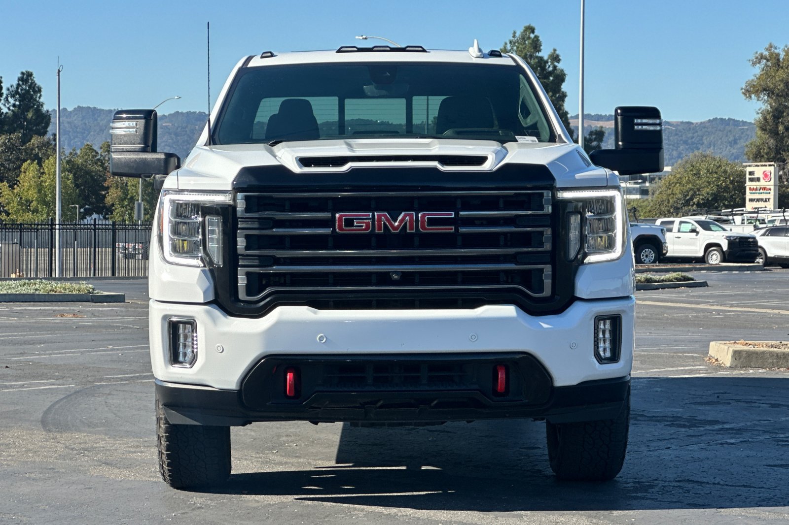Used 2023 GMC Sierra 3500 AT4 w/ AT4 Premium Plus Package AWD/4WD image 9