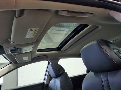 Used 2025 Acura TLX w/ Technology Package image 26