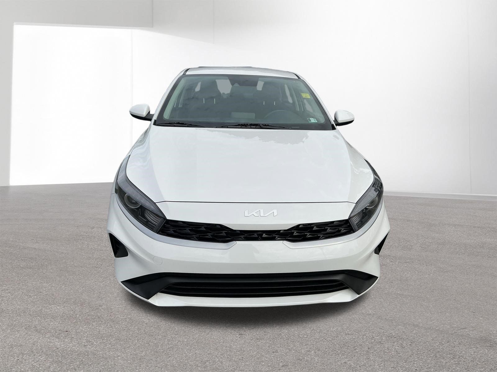 Used 2024 Kia Forte LXS FWD image 2
