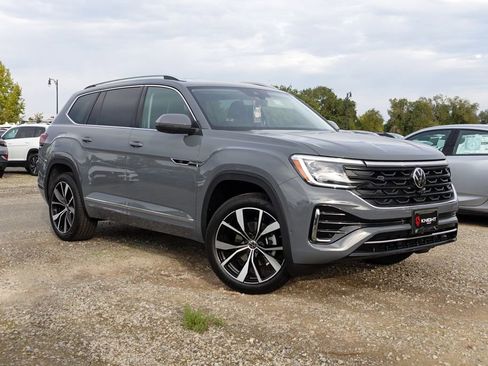 New 2026 Volkswagen Atlas SEL Premium R-Line AWD/4WD image 3