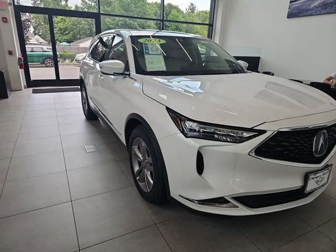 Used 2023 Acura MDX SH-AWD image 3