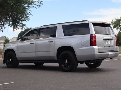 Used 2018 Chevrolet Suburban LT AWD/4WD image 7