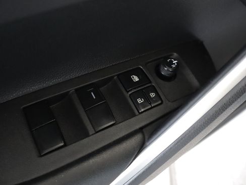 Used 2024 Toyota Corolla Cross AWD Hybrid image 11