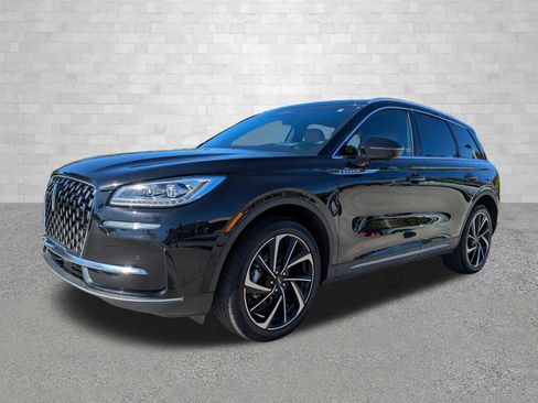 Used 2023 Lincoln Corsair Reserve w/ Equipment Group 202A image 5